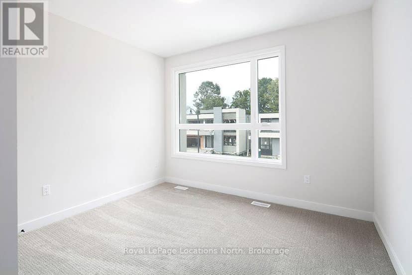 127 Yvonne Crescent — photo 20 of 26