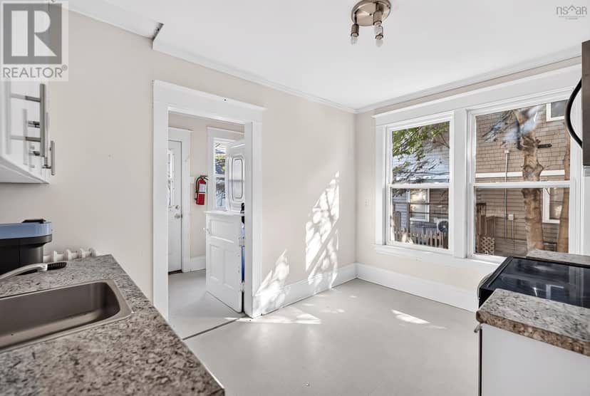 6195/6197 Cedar Street — photo 15 of 40