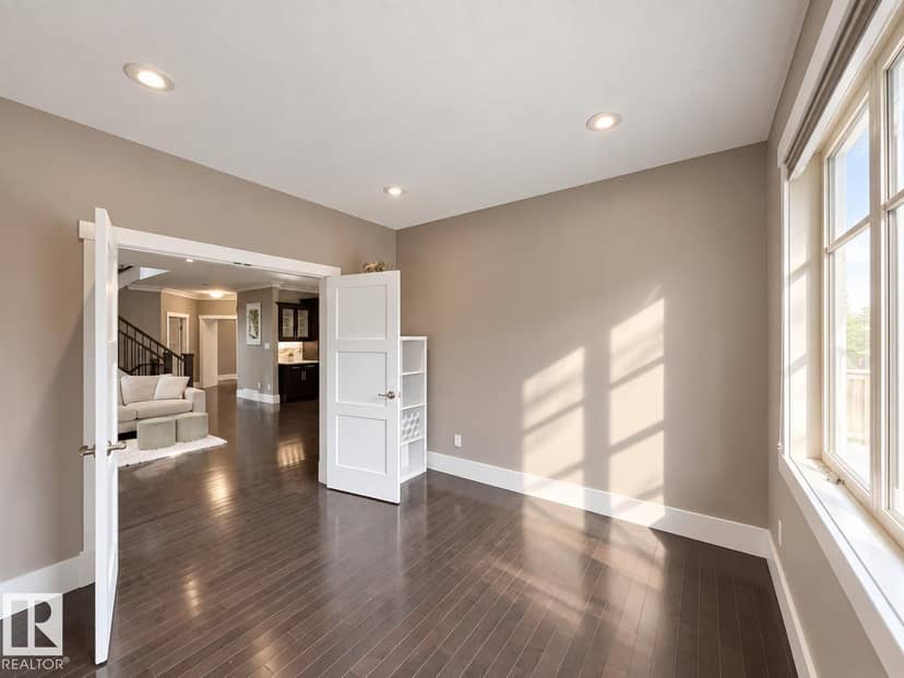 1330 Ainslie Wd SW — photo 18 of 40