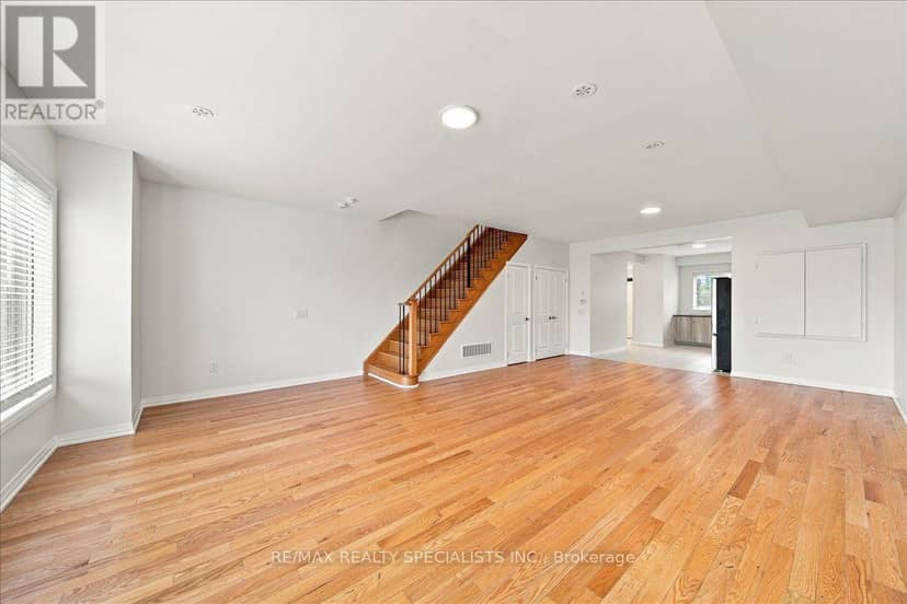 13 - 220 Dissette Street — photo 13 of 27