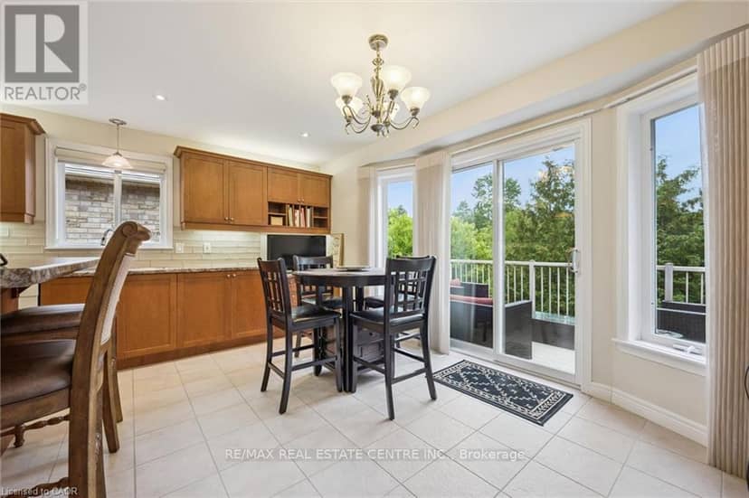 555 Killbear Court, Waterloo, photo 7
