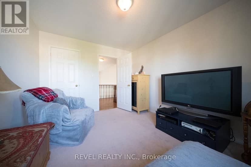 51 Webb Avenue — photo 29 of 40
