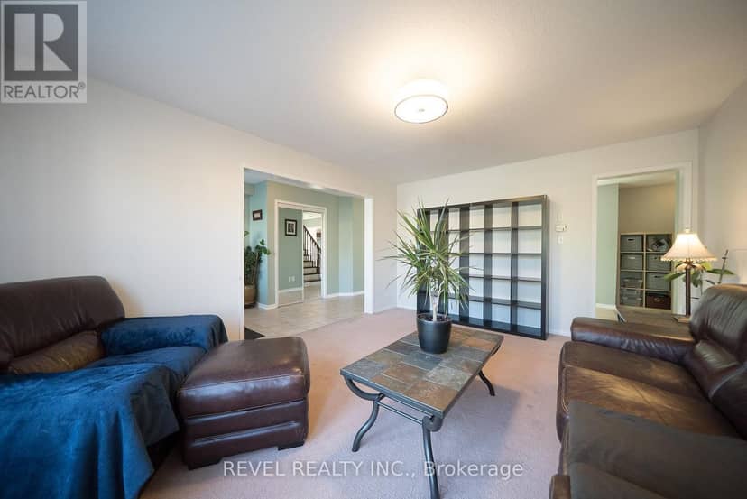 51 Webb Avenue — photo 7 of 40