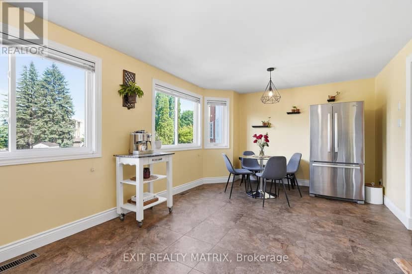 270 Fernleaf Crescent — photo 21 of 40