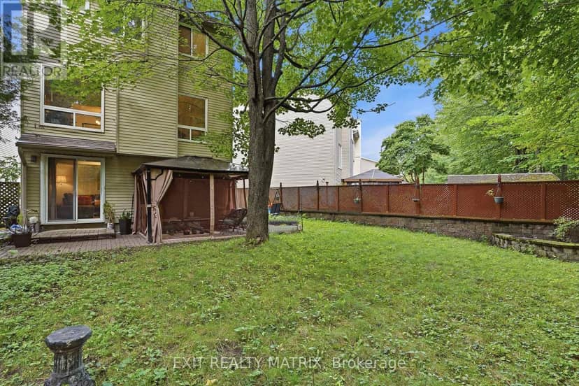 270 Fernleaf Crescent — photo 35 of 40
