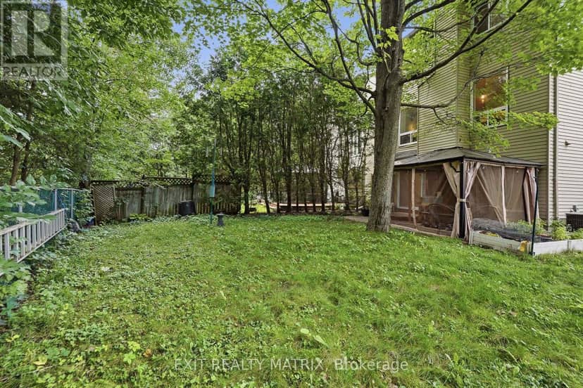 270 Fernleaf Crescent — photo 34 of 40