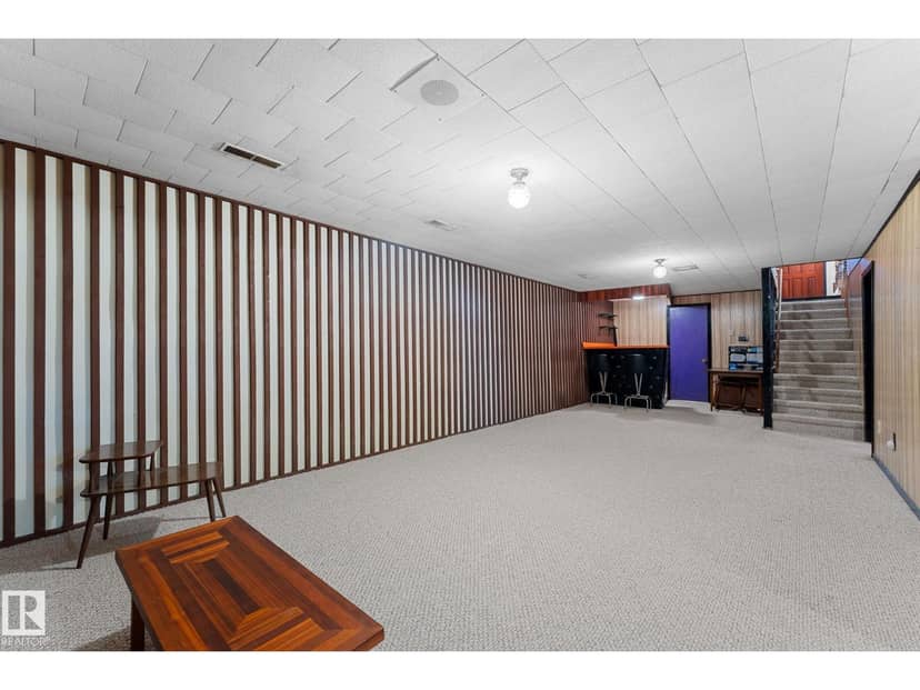 5020 53 AV — photo 32 of 40