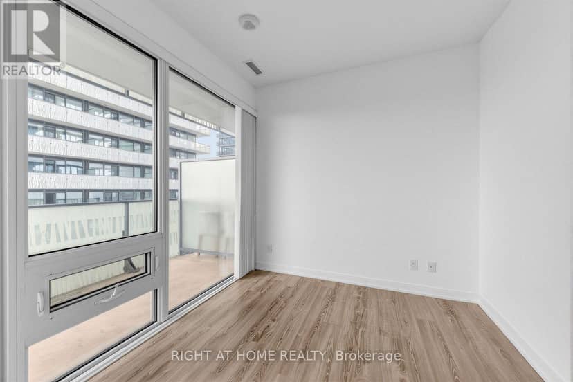 3408 - 42 Charles Street E — photo 19 of 36