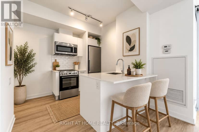 3408 - 42 Charles Street E — photo 5 of 36