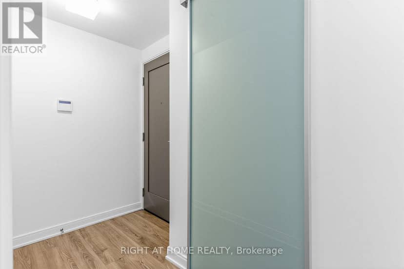 3408 - 42 Charles Street E — photo 9 of 36