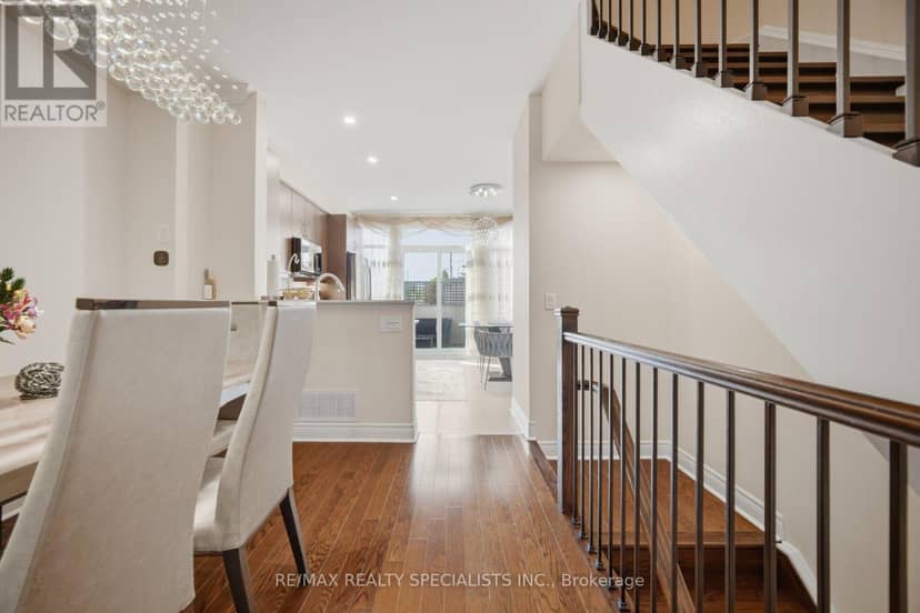 112 - 1812 Burnhamthorpe Road E — photo 10 of 40