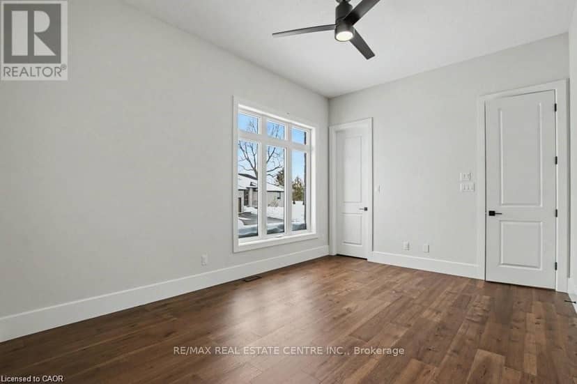 12 Albert Street — photo 15 of 22
