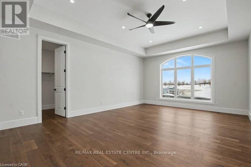 12 Albert Street — photo 18 of 22