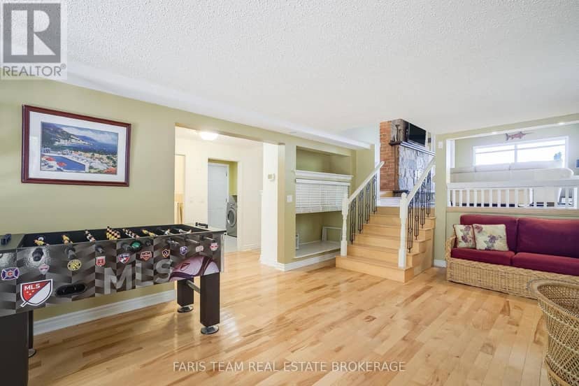 1787 Champlain Road — photo 16 of 40
