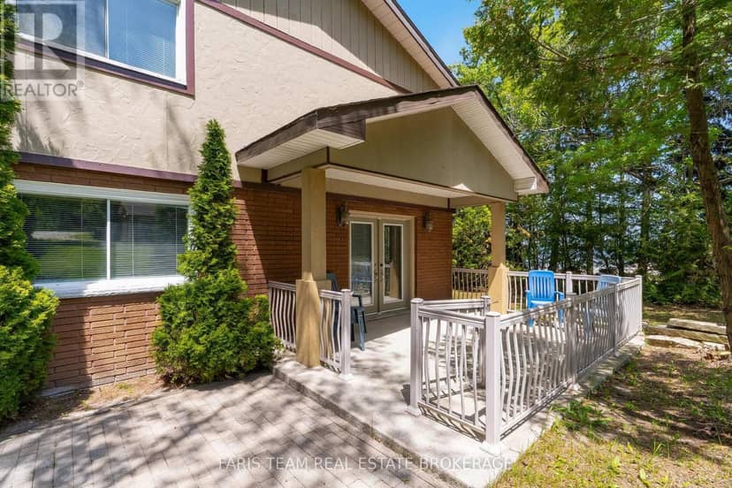 1787 Champlain Road — photo 5 of 40