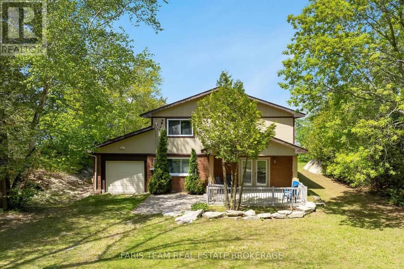 1787 Champlain Road — photo 4 of 40
