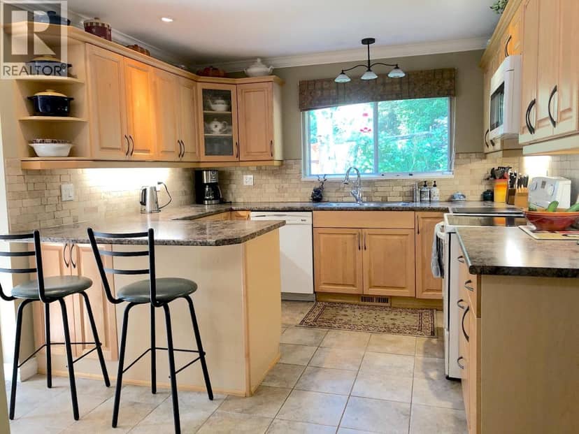 4163 CEDAR DRIVE, Coquitlam, photo 6