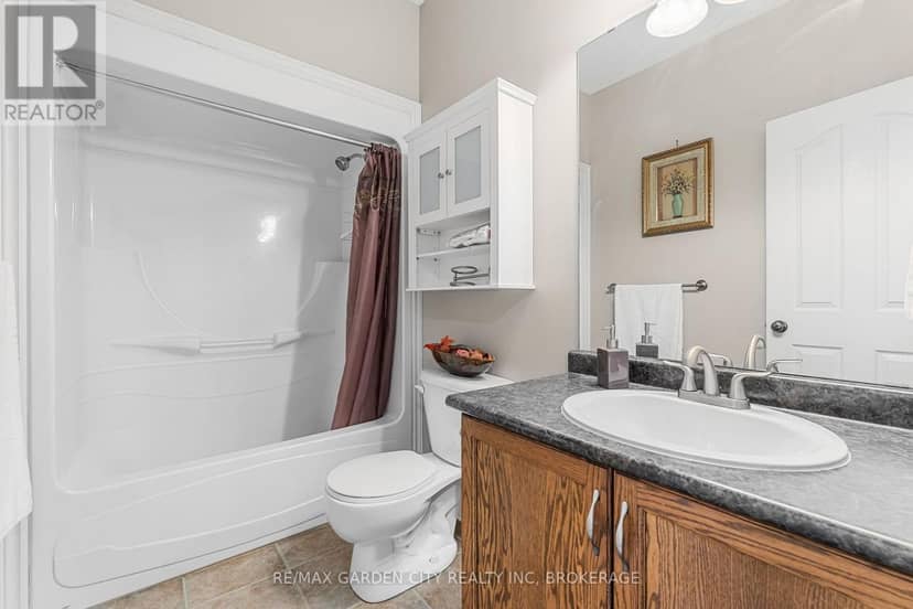 4022 Bush Crescent — photo 23 of 36