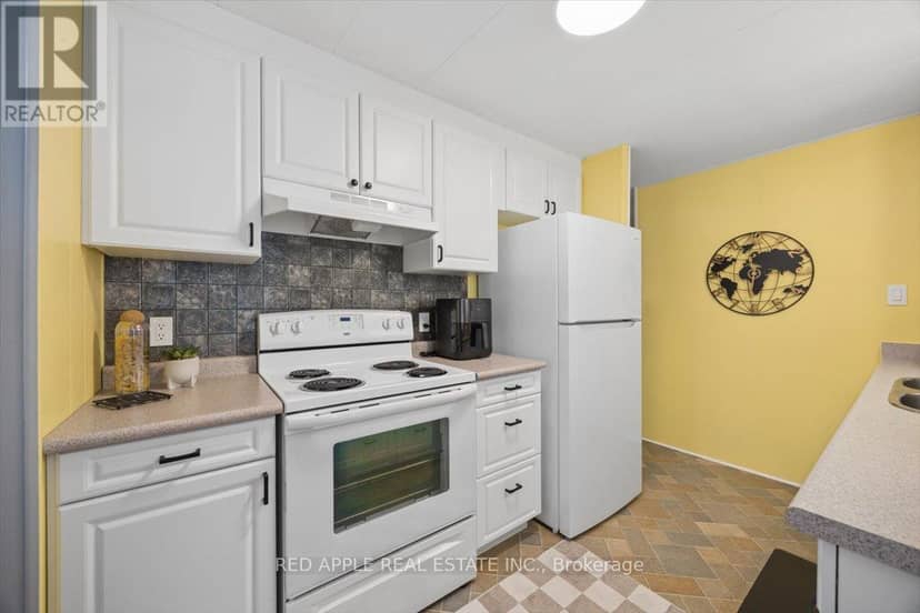 30 Flora Court — photo 16 of 34