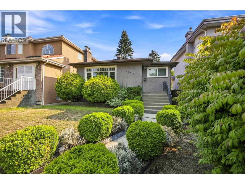 3144 E 18TH AVENUE, Vancouver, photo 2