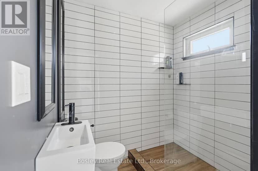 139 St Vincent Street — photo 16 of 40