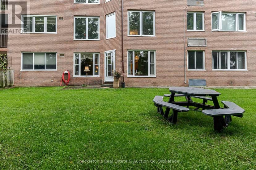 108 - 22 St. Andrew Street N — photo 26 of 31