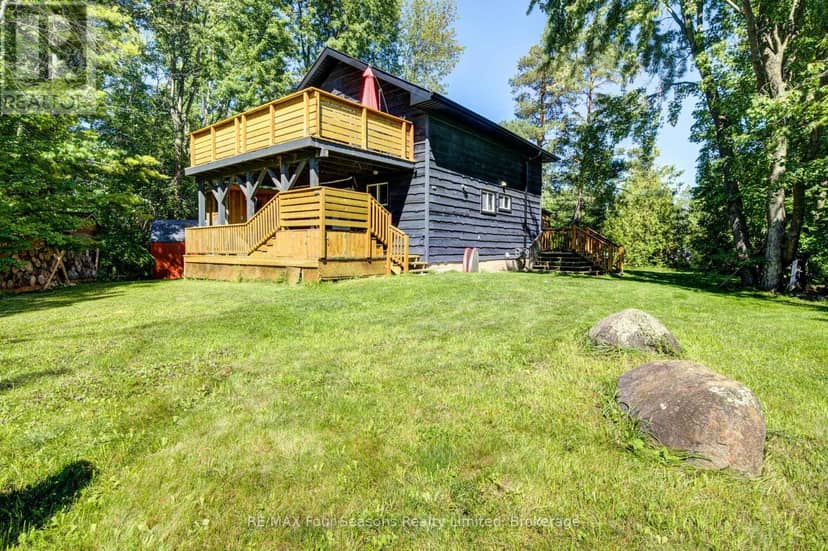 126 Martin Grove N — photo 35 of 40