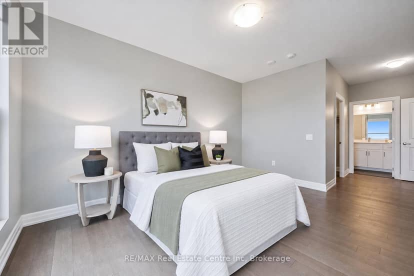 1002 - 1878 Gordon Street — photo 12 of 31