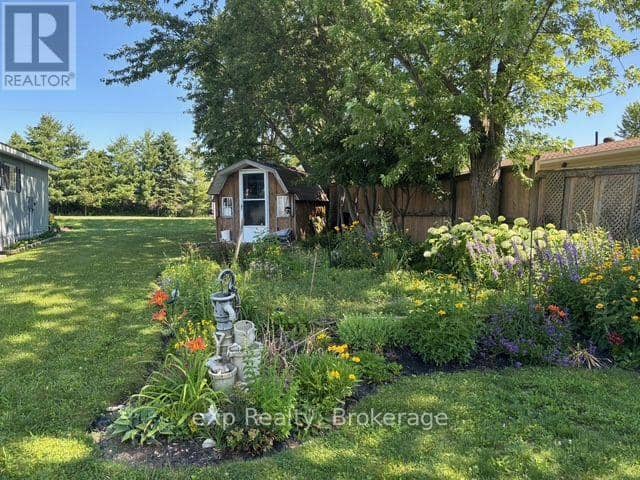 4 - 230 4 Concession — photo 11 of 40