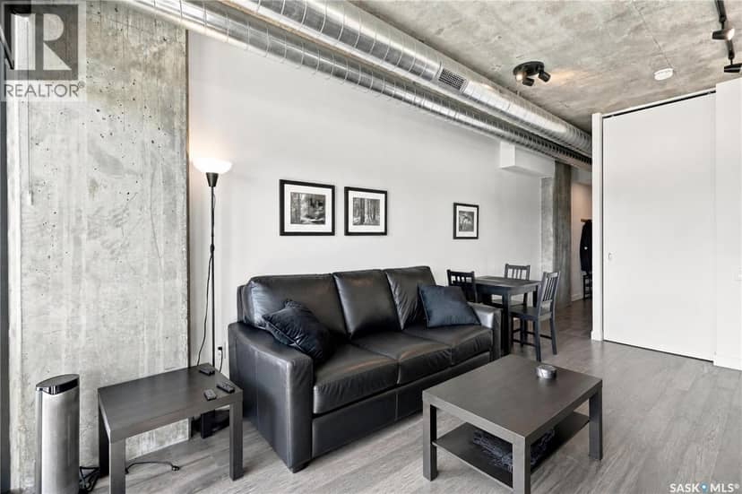 301 490 2nd AVENUE S — photo 9 of 40