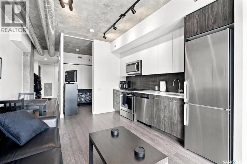 301 490 2nd AVENUE S — photo 16 of 40
