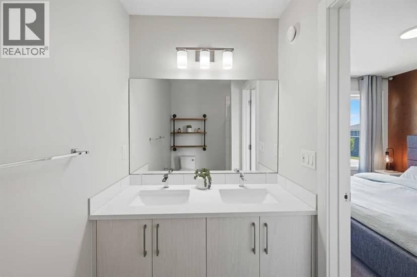138 Homestead Boulevard NE — photo 32 of 40