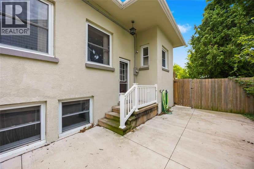 751 Ross Avenue — photo 2 of 40
