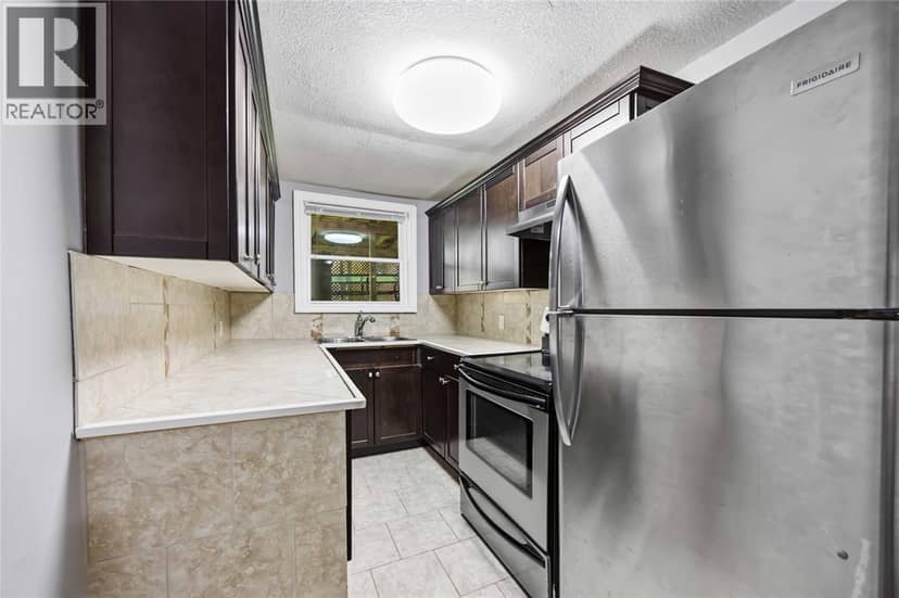 751 Ross Avenue — photo 38 of 40