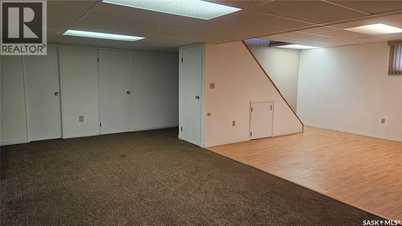 139 Center STREET — photo 15 of 29