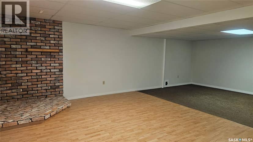 139 Center STREET — photo 17 of 29