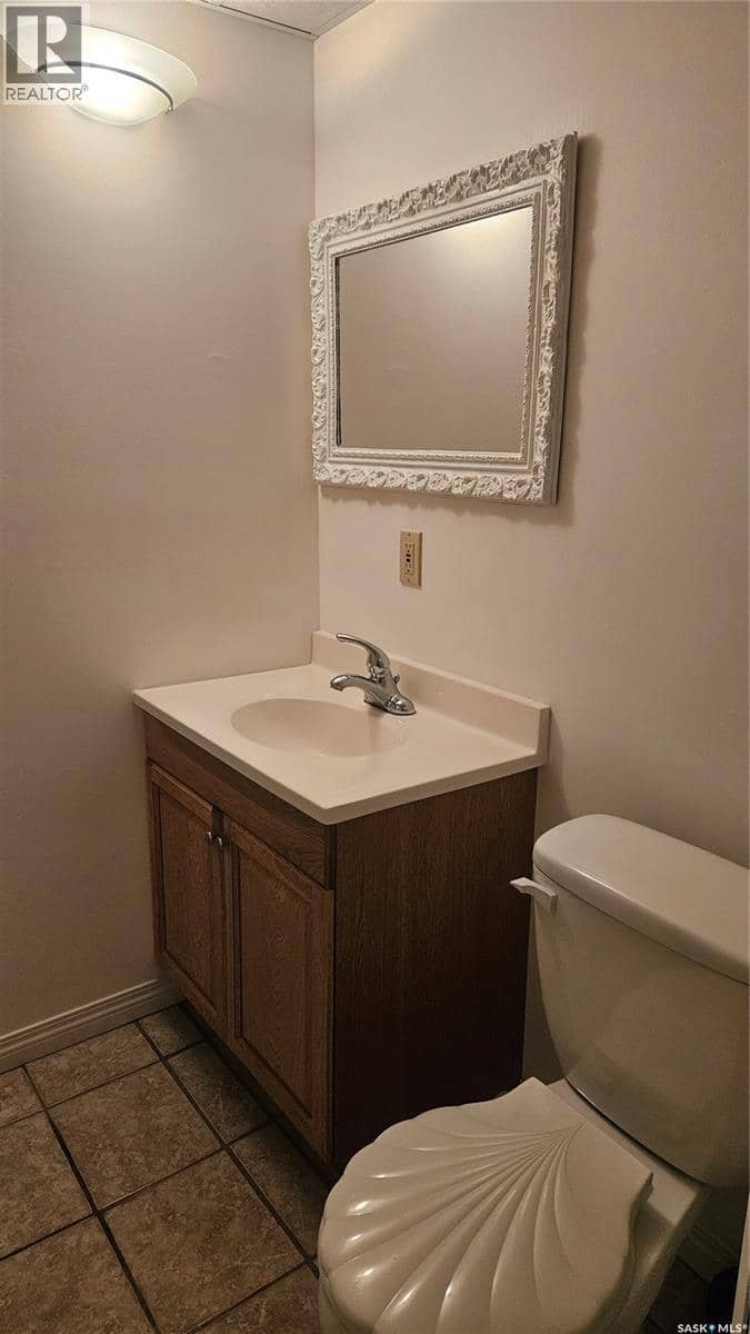 139 Center STREET — photo 21 of 29