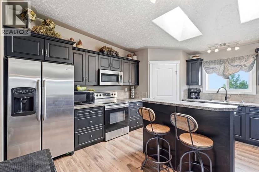 64242 258 Avenue E, Rural Foothills County, photo 4
