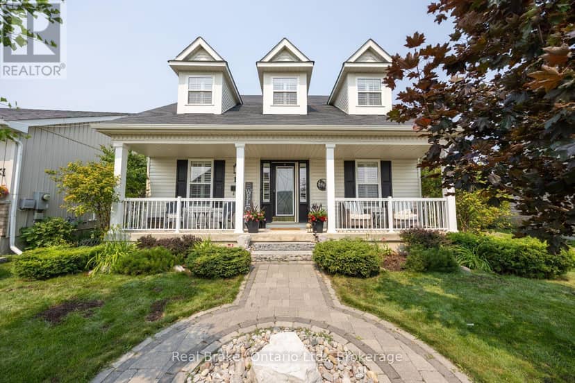 11 Greenaway Circle — photo 2 of 40