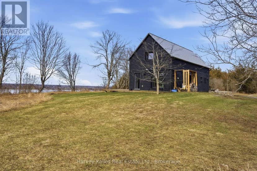 2175 County Road 7, Prince Edward County, photo 3
