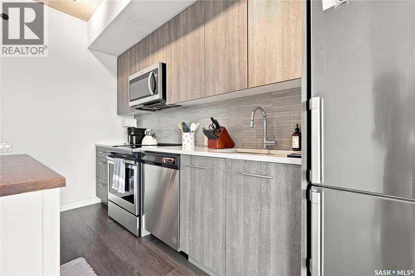806 490 2nd AVENUE S — photo 14 of 40