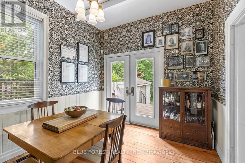 550 Elizabeth Street — photo 13 of 40