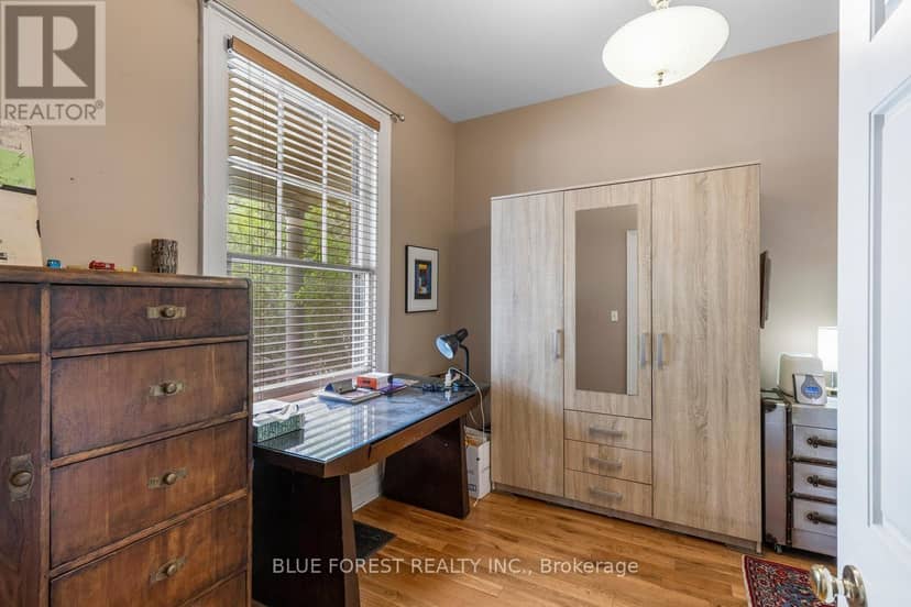 550 Elizabeth Street — photo 16 of 40