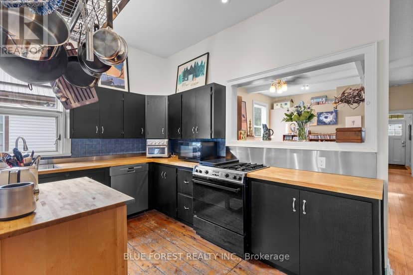550 Elizabeth Street — photo 26 of 40
