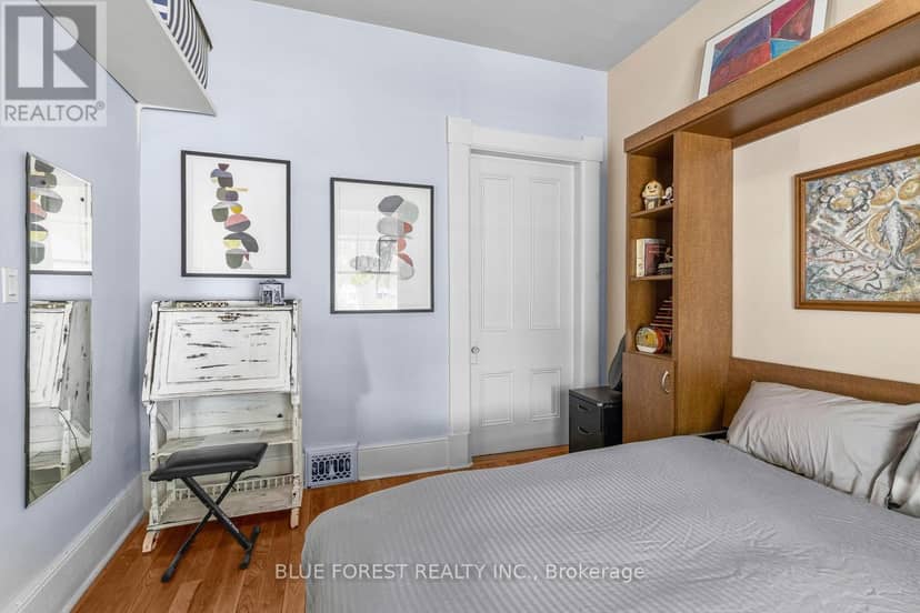 550 Elizabeth Street, London East, photo 7