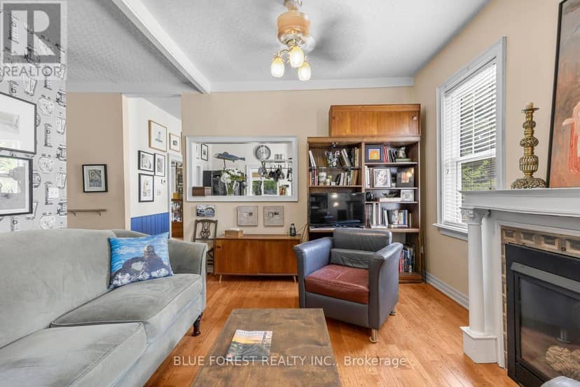 550 Elizabeth Street, London East, photo 8