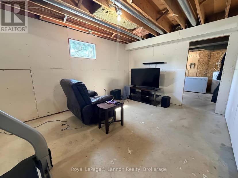 230 Hwy 11/17 — photo 18 of 23