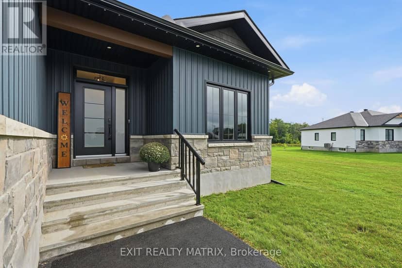 256 Trudeau Crescent, Russell, photo 2