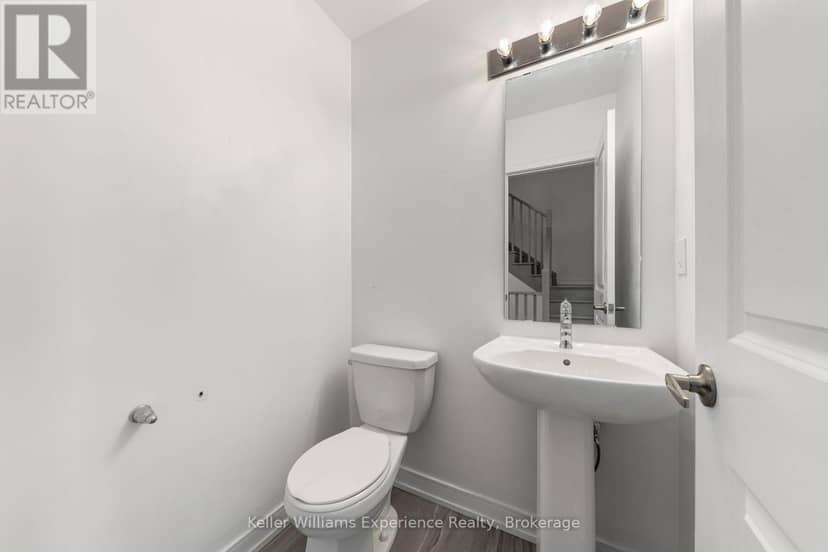 115 Blue Forest Crescent — photo 15 of 28