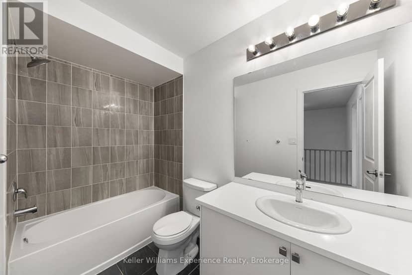 115 Blue Forest Crescent — photo 23 of 28